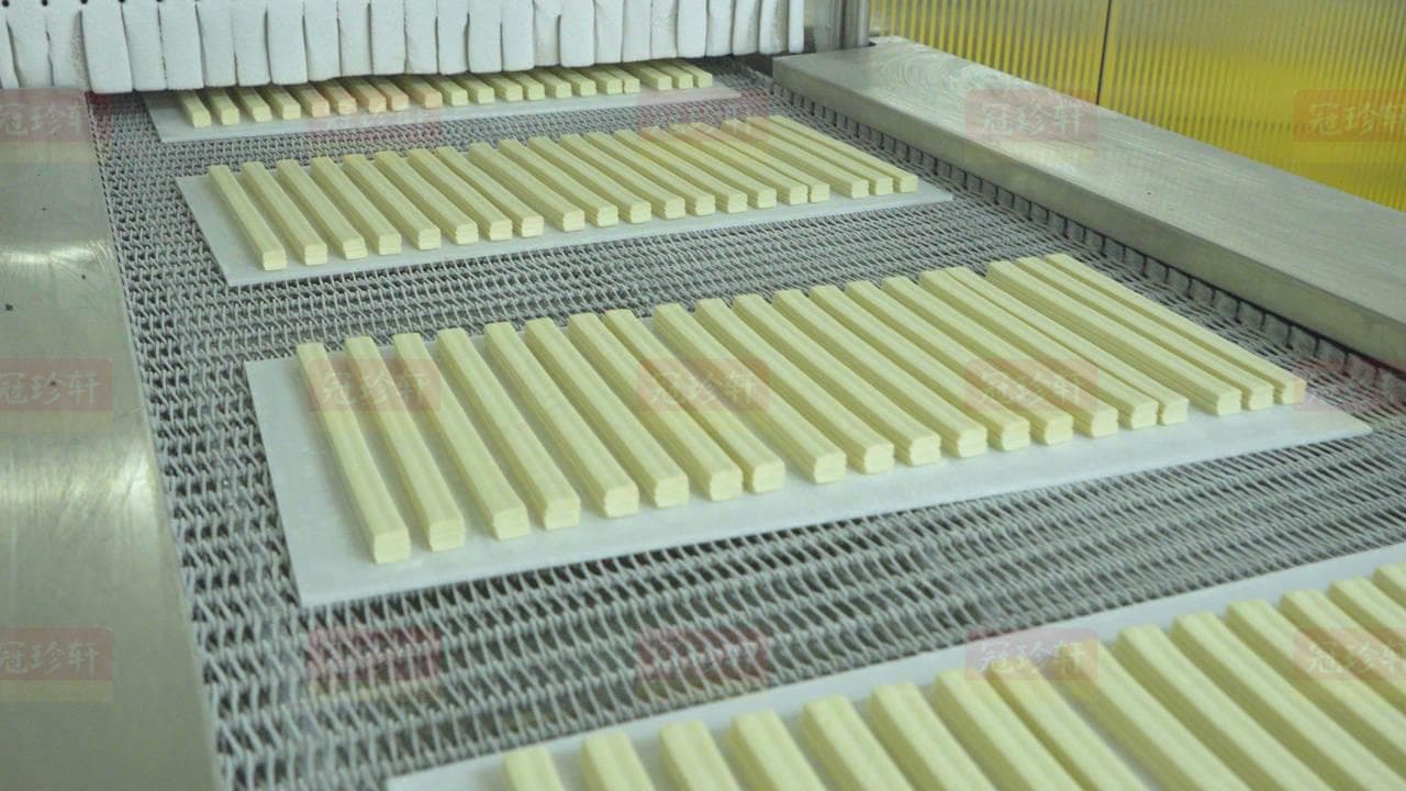 早餐行业新趋势观察：生胚油条走俏，冻品批发市场迎来新机遇