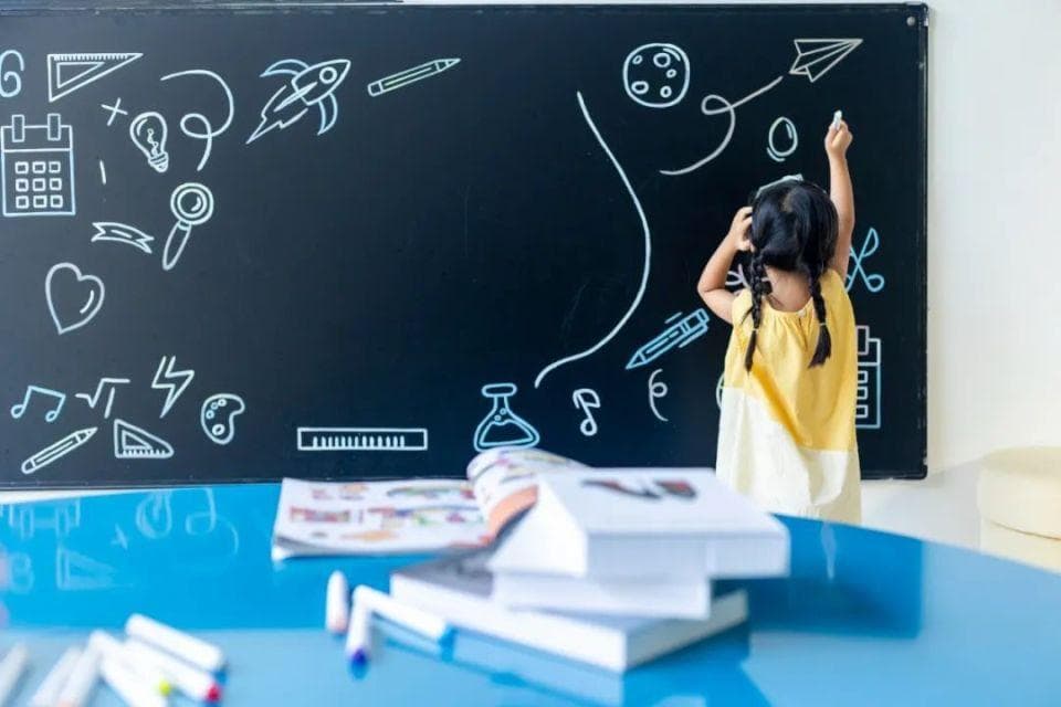 脑科学博士推荐的健脑早餐：三个原则助力孩子专注学习
