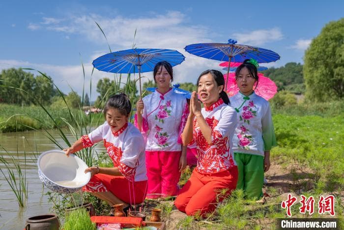 甘肃陇南打造“中国女儿节”活态传承千年乞巧文化