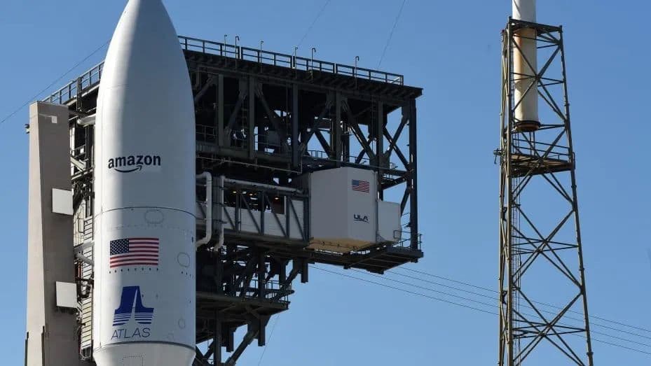 欲与SpaceX竞高下！亚马逊发射首批太空互联网卫星