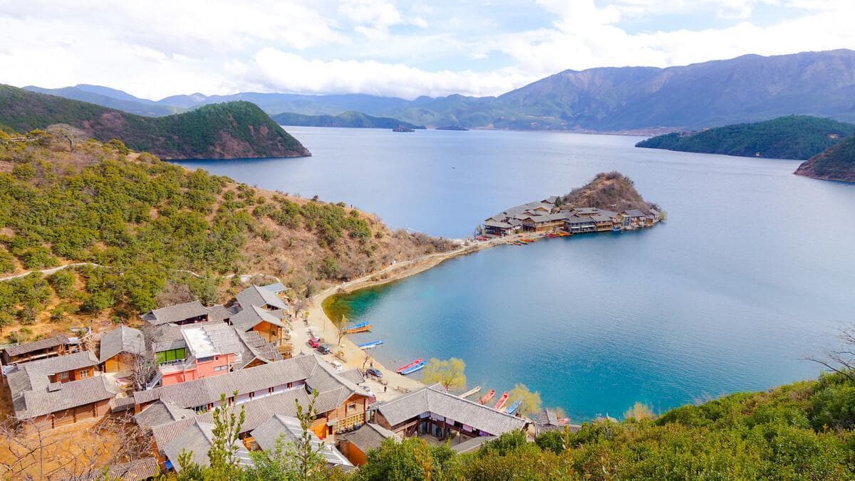 泸沽湖海拔高度2685米，这些预防高原反应的实用建议请收好