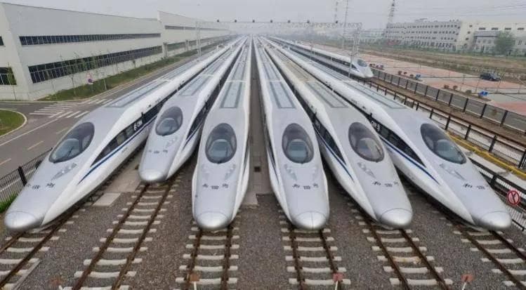 中国高铁夜间停运，是技术不过关吗？为什么火车可以24小时营运？