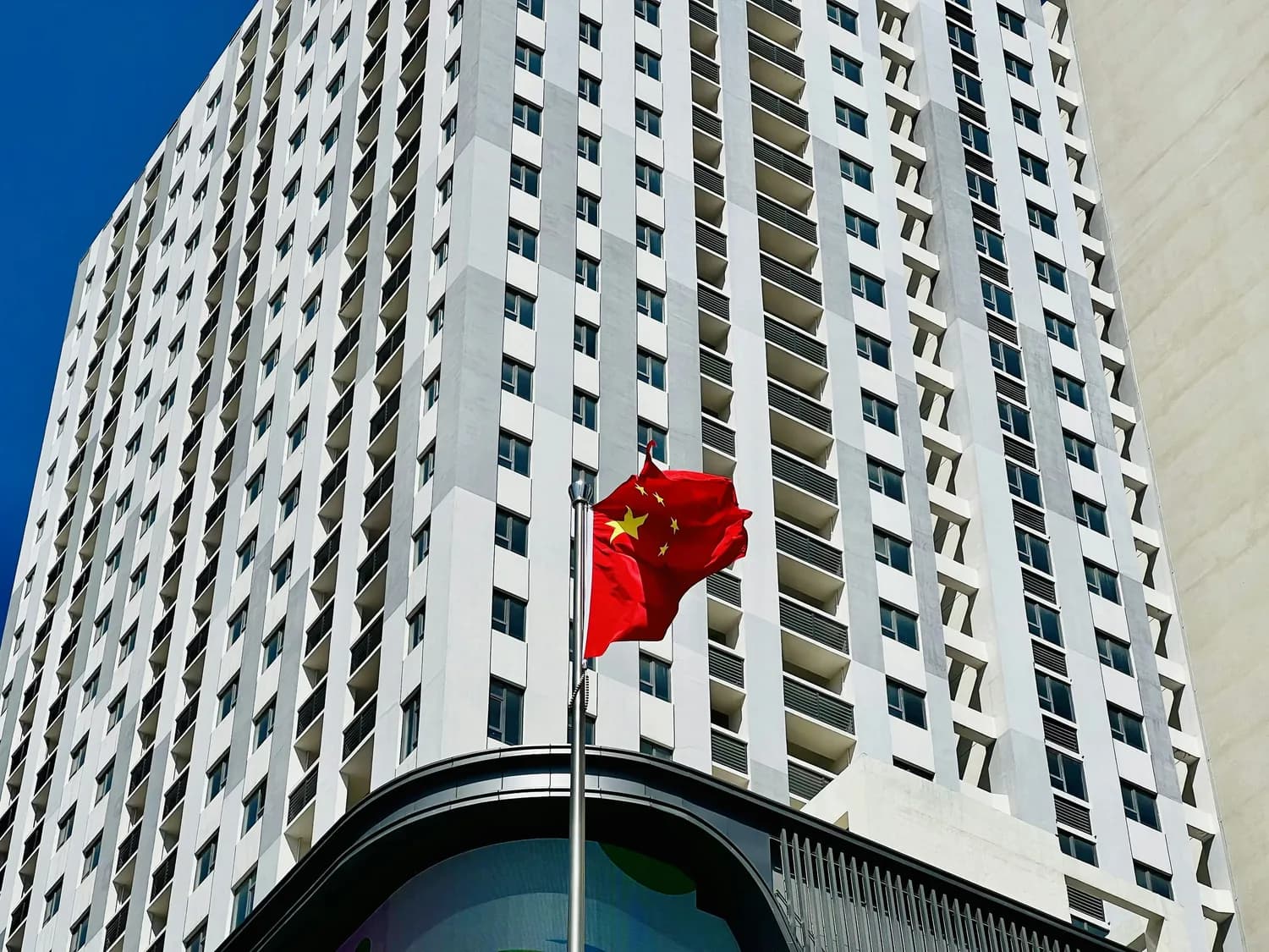 揭秘央企年薪：透明化背后的经济效应