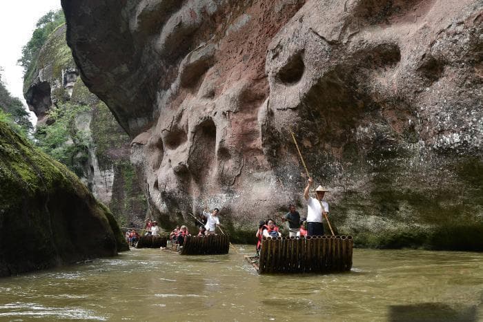 福建泰宁：丹山碧水迎客来