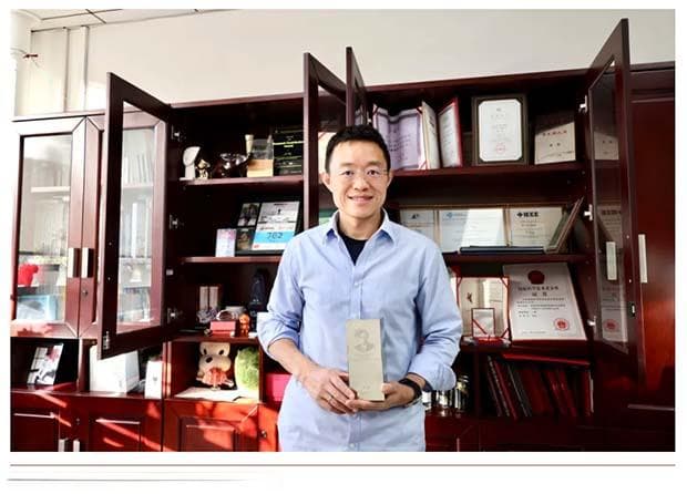 唐杰：清华大学计算机系教授、AMiner创始人