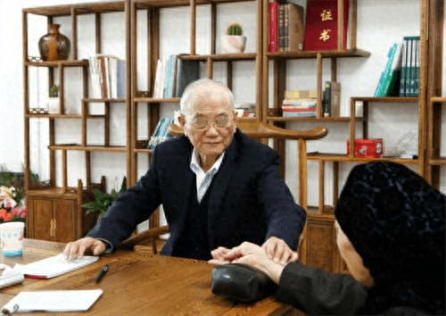 90岁国医大师徐经世,总结60年养肝经验:做好这3件事,对肝脏有益
