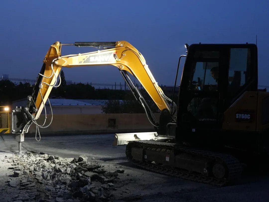S20外环高速泰和路高架桥主体结构进入全面大修施工