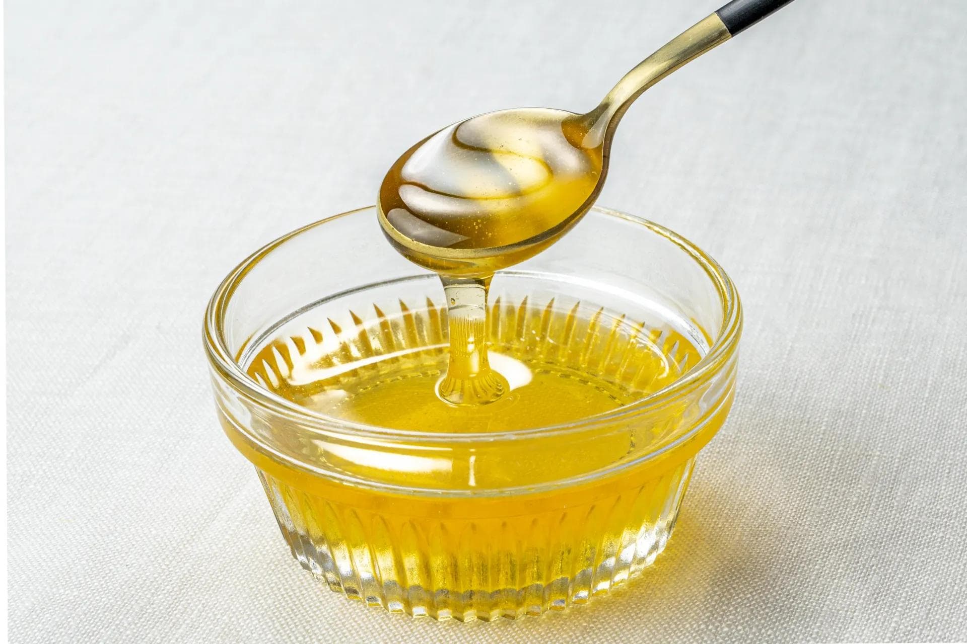为什么不能给婴儿喂蜂蜜？安全食用指南