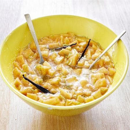 儿医解读不同阶段宝宝辅食质地的标准