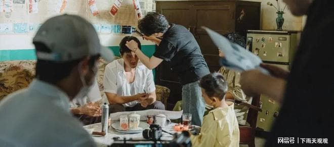 微短剧为何能迅速霸屏？从内容策略到商业模式的全面解析