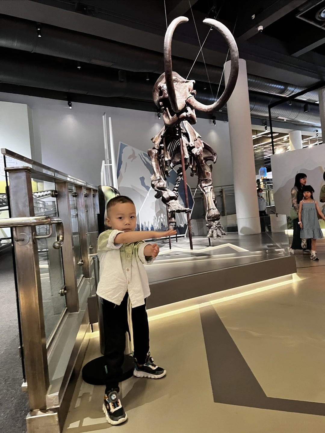 香港两天一夜遛娃攻略：科学馆太空馆内展品都可以触摸！