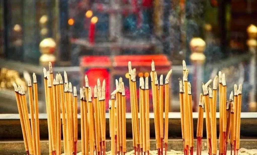 春节将至，去道观焚香祈福，有哪些讲究？