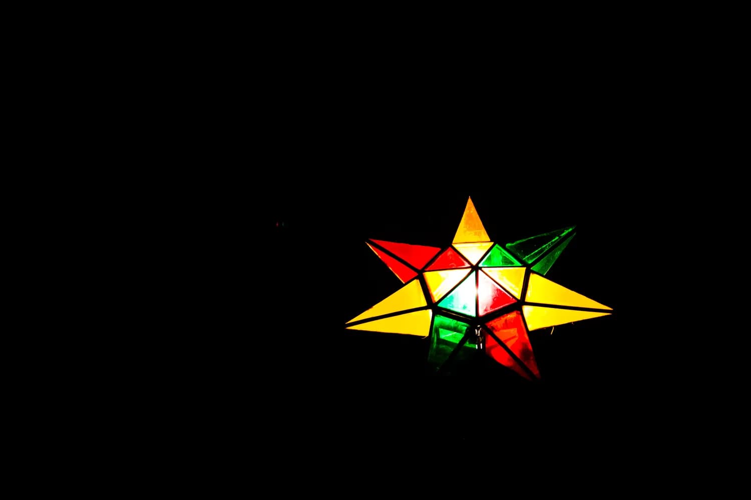 大卫之星：揭秘六芒星背后的神秘力量