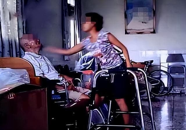 分担子女养老责任？养老机器人将走入家庭，这个价位你能接受吗？