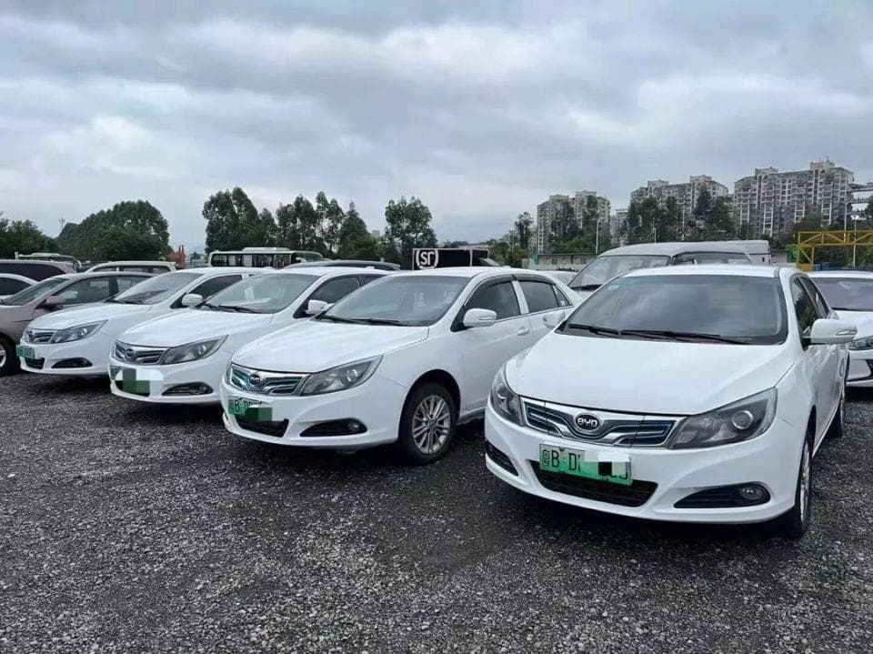 三年不出险为何保费上涨？电车车主吐槽：买车容易养车难