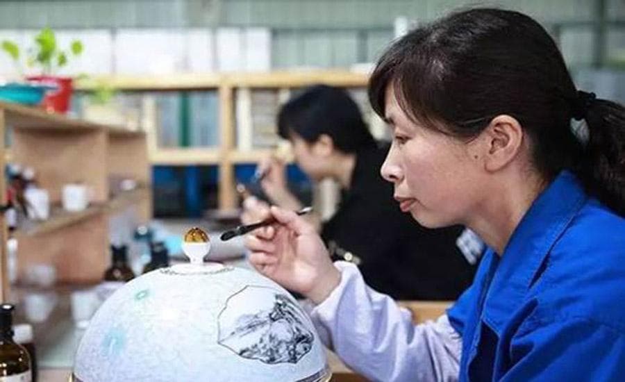 中国瓷：中外文化交流的载体
