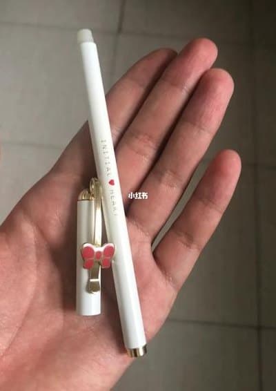 触屏笔可以用什么代替（自制不用沾水的触屏笔）