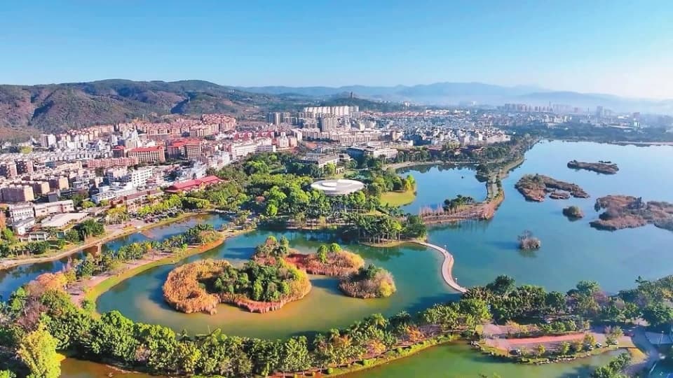 弥勒：丰富旅居业态 过客变成常客