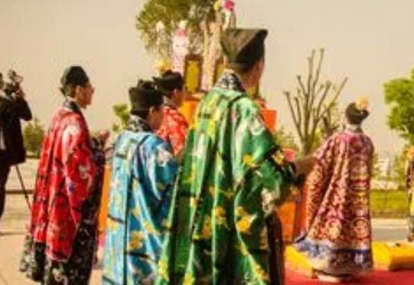 新生儿五行查询和取名：如何为孩子挑选一个既有文化底蕴又符合个人特色的姓名