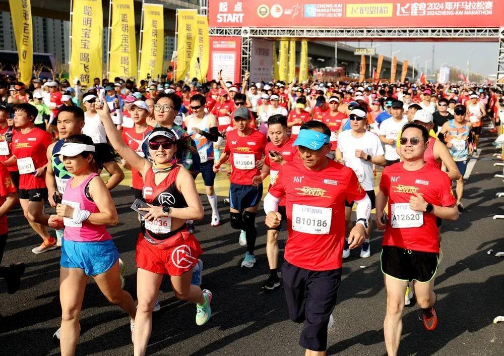 跑一场马拉松，怎么制定配速策略？