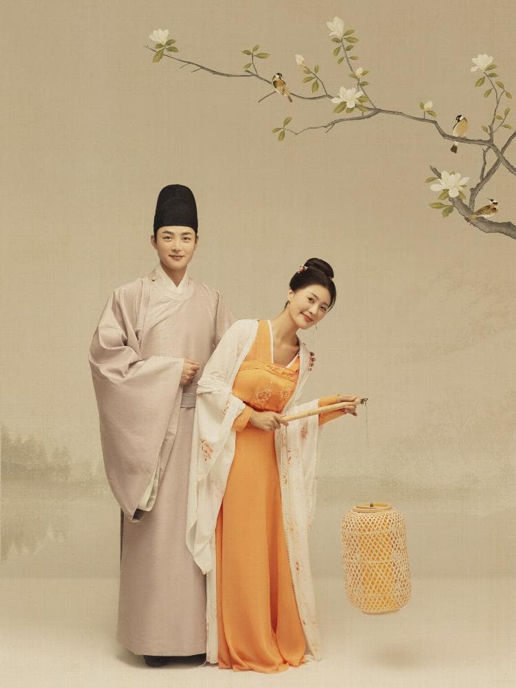 婚纱面料完全指南：从亮缎到蕾丝，详解各类婚纱面料的特点与适用场景