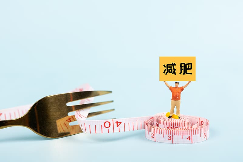 三甲医院专家详解中医减肥法：从茶饮到穴位埋线，科学减重全攻略