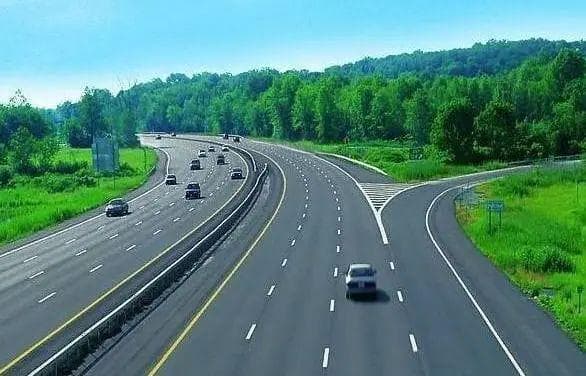 【安全提示】送您一份高速公路安全行车常识