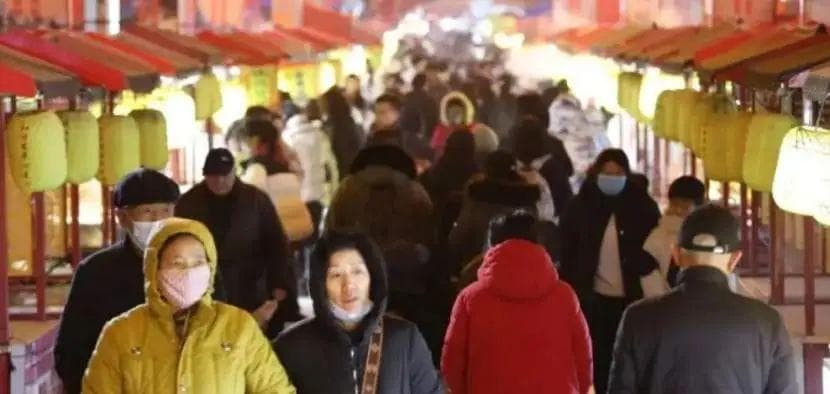 除夕“打醋坛”，门楣贴窗花：西固春节里的文化传承