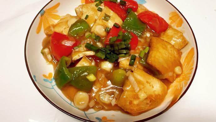 几分钟即可上桌的葱烧豆腐