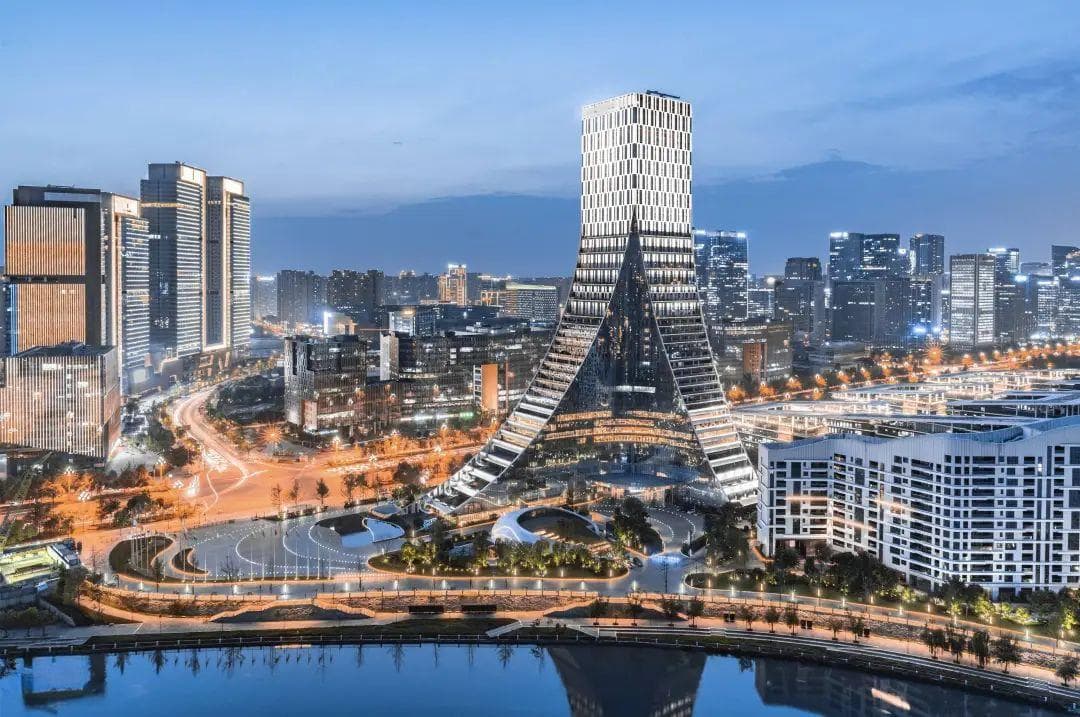 从“党建强”到“发展强”，成都高新区探寻发展治理高质量一体推进新路径