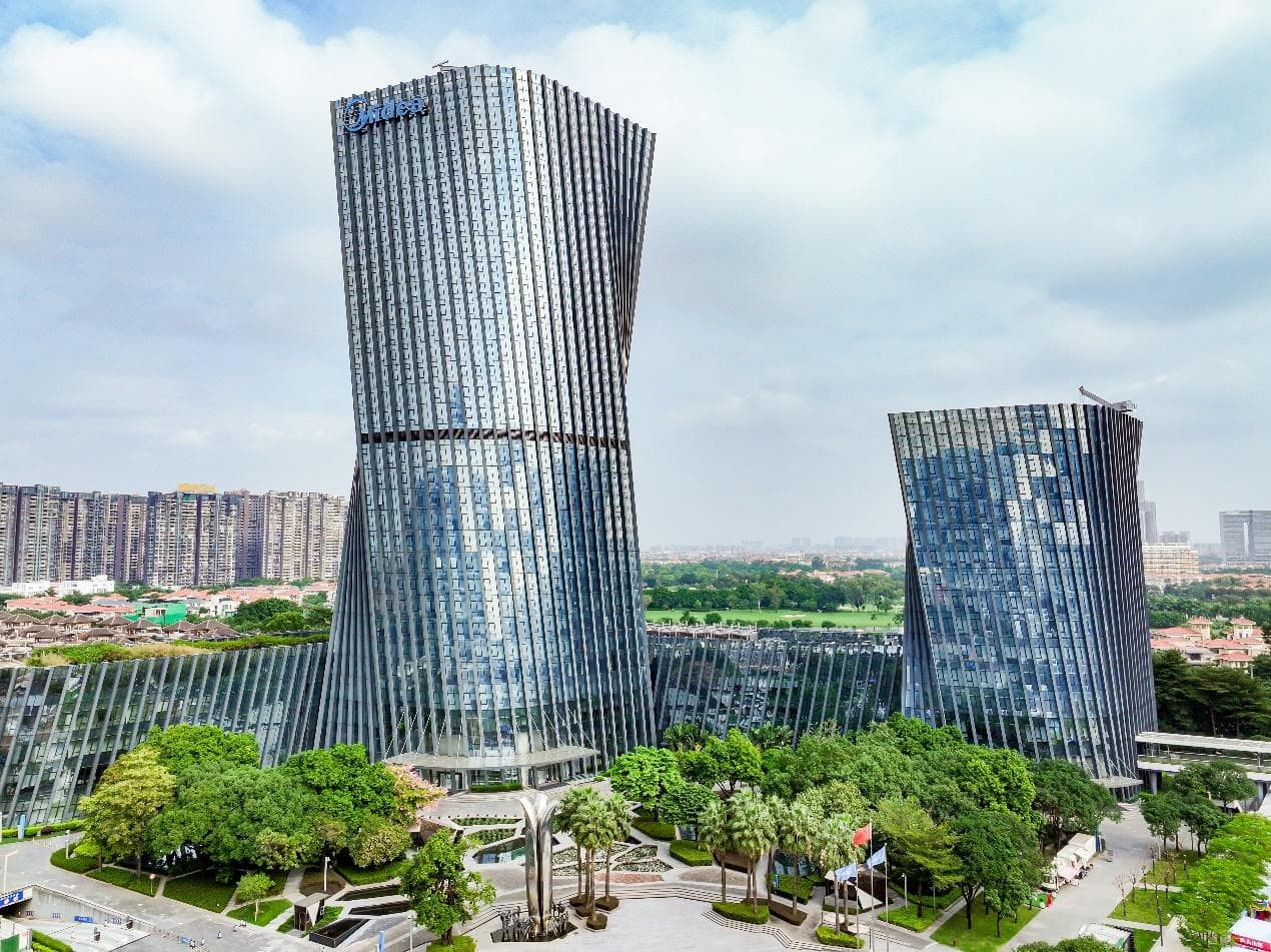 美的、大疆放话“强制下班”，职场“加班”画风要变了？