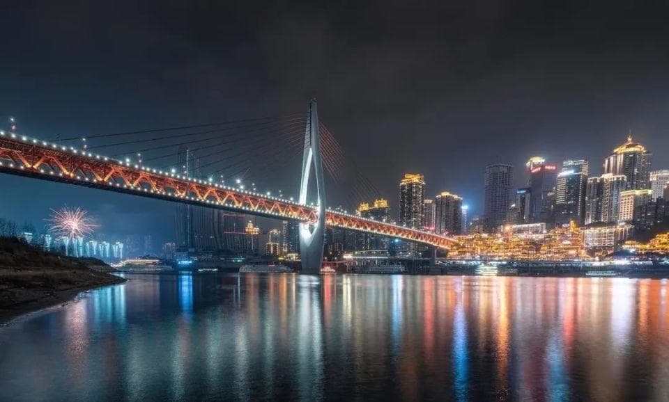 重庆市区旅游必去景点，重庆不仅有辣火锅，还有惊艳绝伦的美景！
