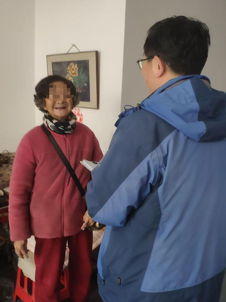 敲开一扇扇门，温暖2291户独居老人的心