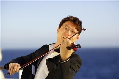 小提琴演奏家张少博：创新表演“疯狂”献艺 以音润心向“乐”前行