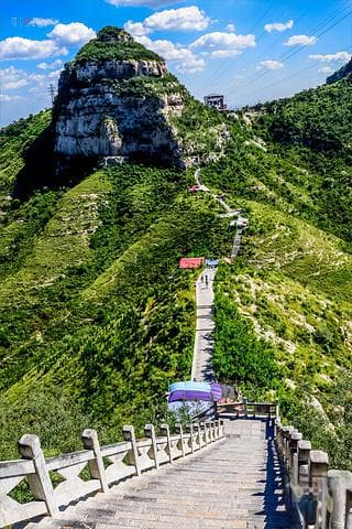 抱犊寨旅游攻略：历史遗迹与自然风光的完美结合 🌄