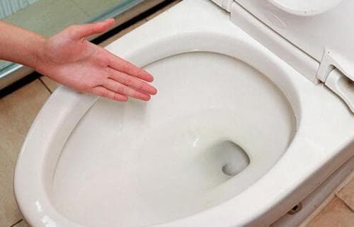 马桶冲水没劲怎么办？原因分析与解决方法全攻略