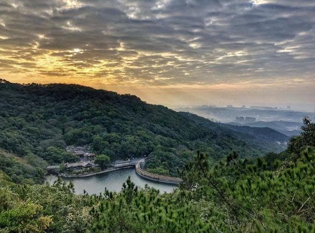 厦门周边自驾游必去8景：火山岛、土楼群等热门景点详解