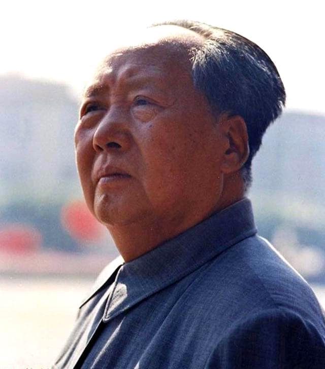 九一三事件后，毛主席提起过四首诗，都跟林彪有关