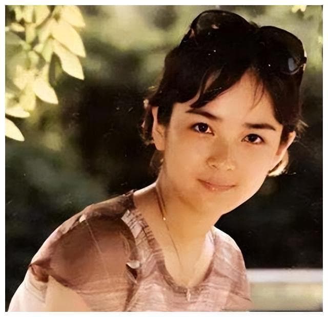 冻龄女神王羊：过去在病中将薛宝琴演活了，68岁依然不显老