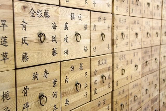 专家析中医药"生活化"：聚焦健康需求 不可夸大功效