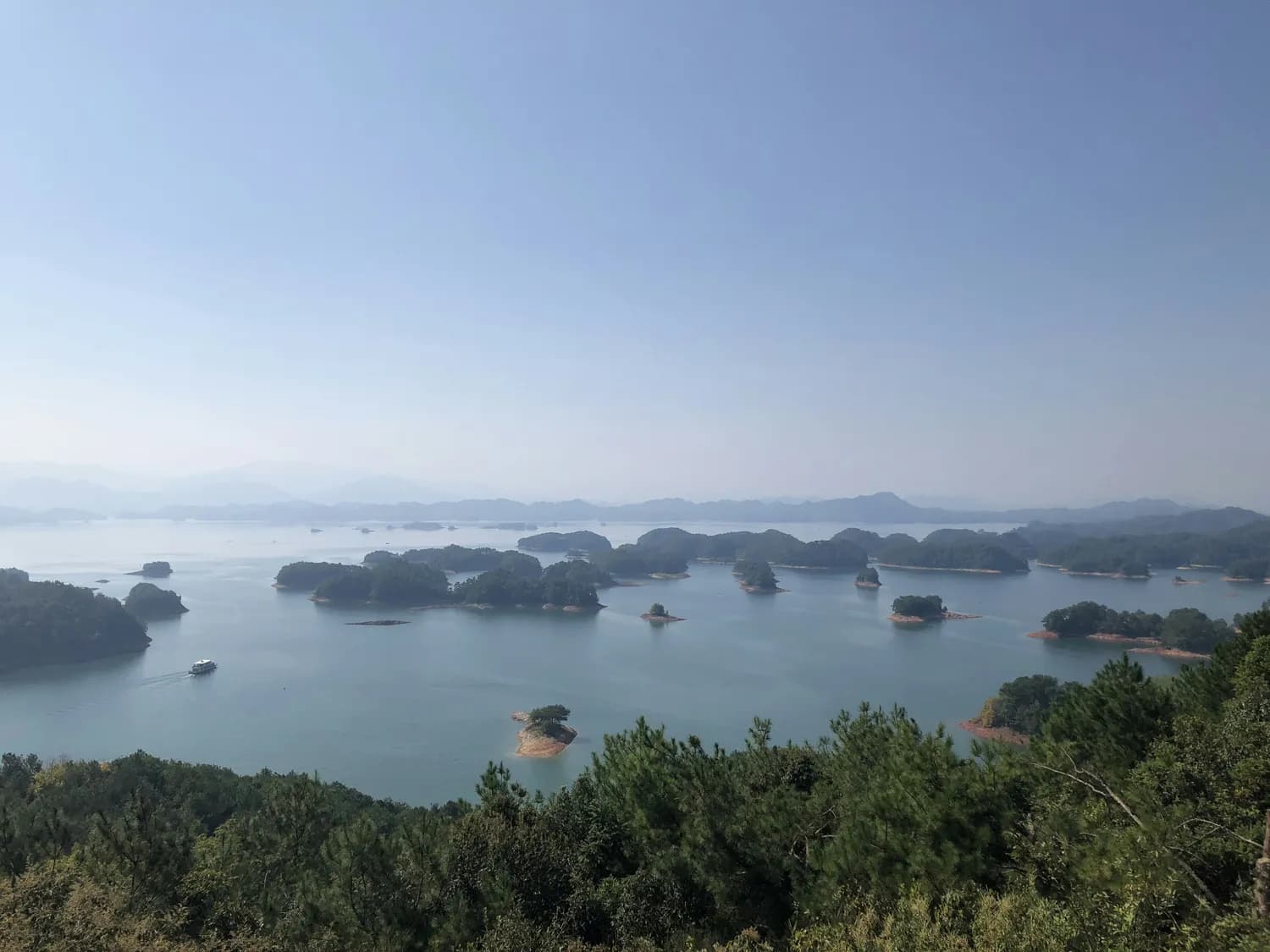 千岛湖一日游：梅峰揽胜 vs 天屿山观景台，哪个更值得去？