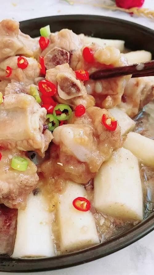 山药蒸排骨：秋季滋补的美味佳肴