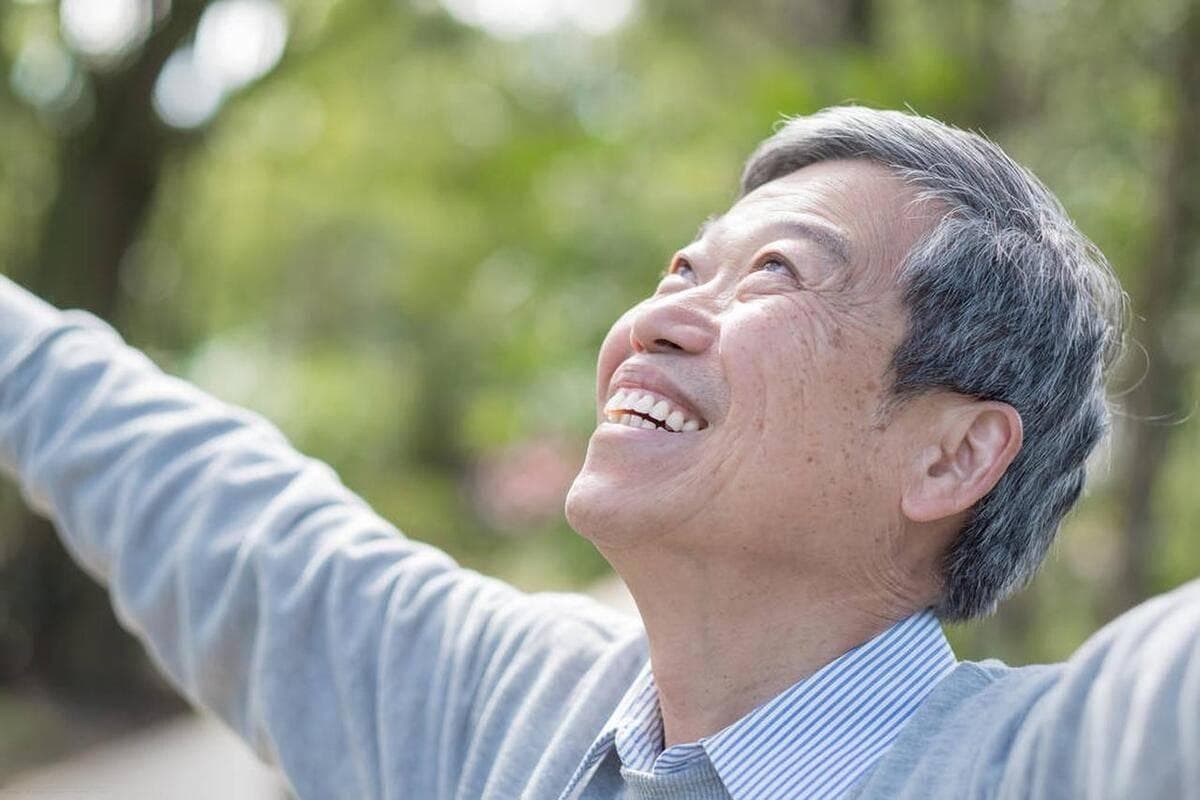 退休后才明白，家庭最大的悲哀，是老人过早弄丢了3张底牌