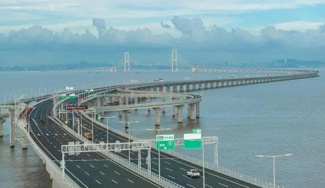 深中通道通车，深圳至中山车程从两小时缩至半小时