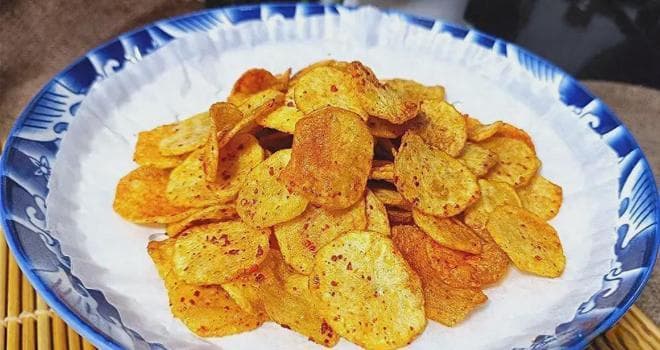 自制美味薯片：口感酥脆，健康又美味