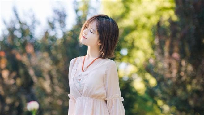 2025属蛇女生本命年送什么礼物好  蛇年本命年女士礼物送什么合适