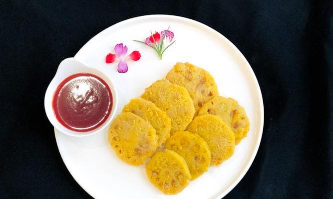 土豆藕饼制作教程：香酥美味，口感细腻，健康营养