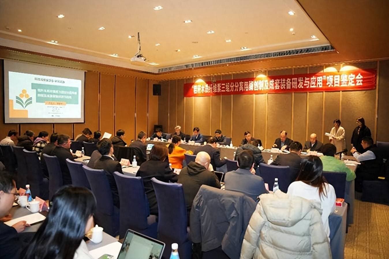 我国农业秸秆废弃物利用技术迎来新突破，达到国际领先水平