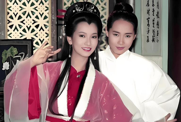 揭秘《新白娘子传奇》：为何选择叶童反串许仙？