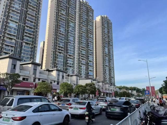 停车场收费纠纷追踪：议价规则要改，协商不成交给法律
